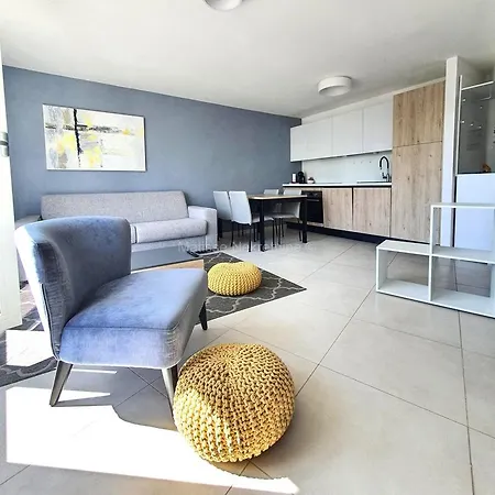 Апартаменты Lux Vista *